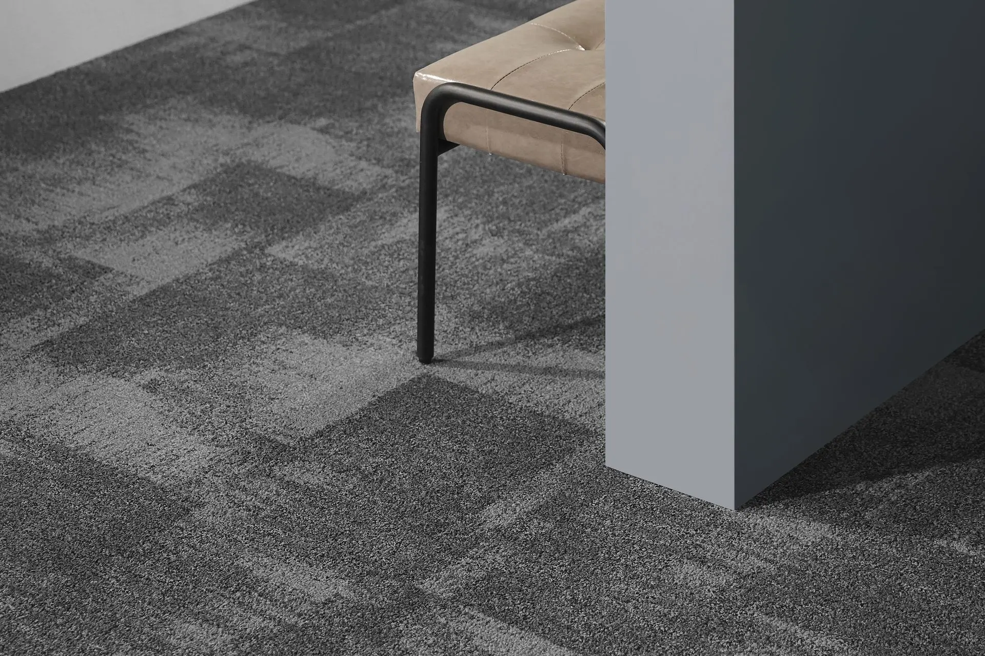 Anker Blur Carpet Tile 8
